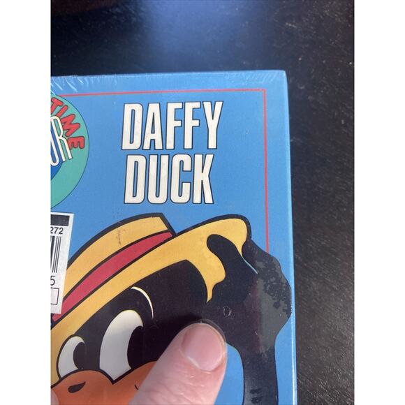 VHS Daffy Duck Cartoon Time 1 Hour Star Classics W1104 (VHS, 1989) Brand New - Picture 7 of 8